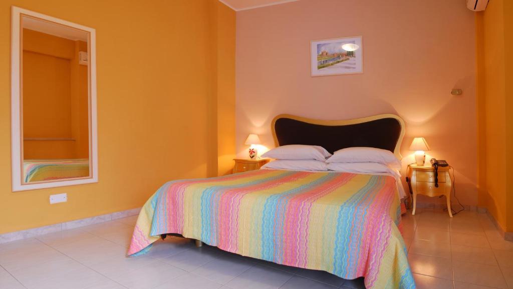 Hotel Michelangelo Teramo Quarto foto