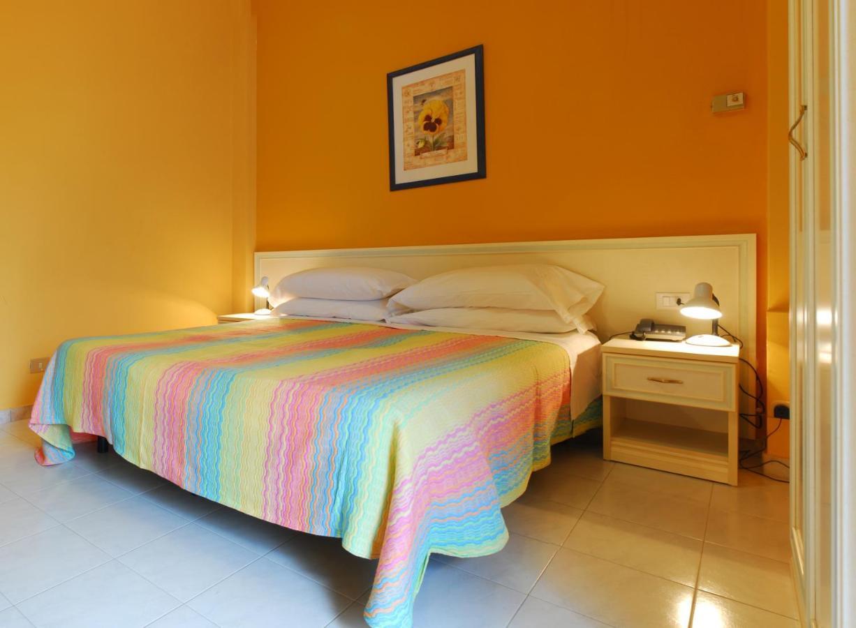 Hotel Michelangelo Teramo Quarto foto